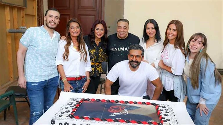 بالصور.. أيمن سليم ورانيا يوسف يحتفلان بأول يوم تصوير مسلسل روج أسود تعرف على التالي بالصور.. أيمن سليم ورانيا يوسف يحتفلان بأول يوم تصوير مسلسل روج