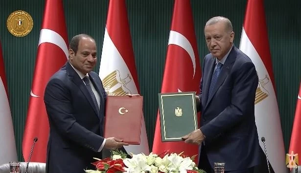 بحضور السيسي وأردوغان.. تفاصيل توقيع 10 مذكرات في جميع المجالات بين مصر وتركياجانب من توقيع عدد من مذكرات التفاهم والاتفاقياتشهد الرئيس عبد الفتاح