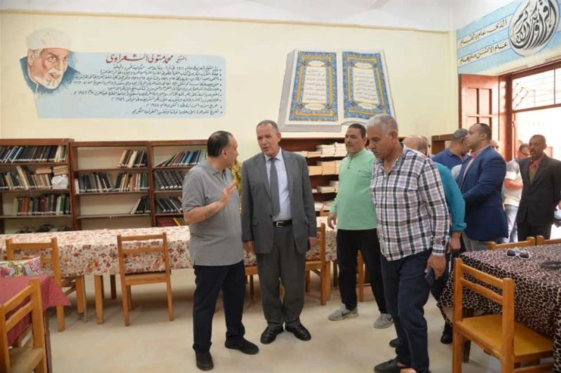 محافظ أسيوط يتفقد مديرية التربية والتعليم ومدرسة طه حنفي لمتابعة استعدادات العام الدراسي الجديد أجرى اللواء دكتور هشام أبوالنصر، محافظ أسيوط، جولة
