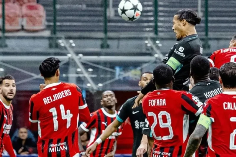 ليفربول يقهر ميلان بالركلات الثابتة في دوري أبطال أوروبا احتفل دفاع نادي ليفربول الإنجليزي بعيد الميلاد ال46 لمدرب الفريق، آرني سلوت، بأفضل طريقة ممكنة بفوزه على 3-1 في الجولة الأو