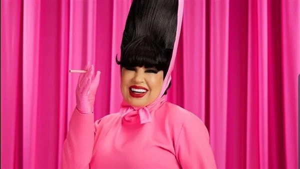 انهارت من البكاء.. فيفي عبده عن ابن إسماعيل الليثي: موته دمرنينشرت الفنانة فيفى عبده مقطع فيديو لها عبر تطبيق تيك توك أعربت فيه عن حزنها الشديد بسبب