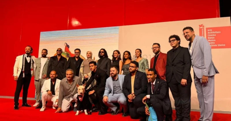 عرض البحث عن منفذ لخروج السيد رامبو في مهرجان فينيسيا السينمائي الدولي وحضور الكلب رامبو بالبدلة الرسمية-بالصور تعرف على التالي عرض البحث عن منفذ