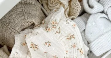 نلبس إيه اليومين دول؟ 5 أنواع أقمشة مثالية في الخريف المرأة والمنوعات مع بداية فصل الخريف، تبدأ الأجواء بالاعتدال وتتطلب ملابس أكثر دفئا وأناقة، لذا