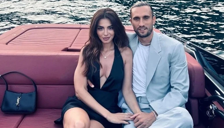 ميليسا باموك في الإطلالة الأولى من حملها (صور)أعلنت الممثلة التركية ميليسا باموك حملها الأول من زوجها يوسف يازجي، لاعب المنتخب الوطني التركي لكرة