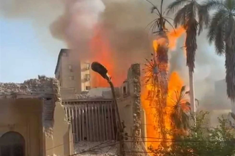 محافظ بني سويف يتابع إجراءات إخماد حريق فناء مبنى التعليم القديم (صور) تابع الدكتور محمد هاني غنيم محافظ بني سويف جهود وإجراءات التعامل مع حريق