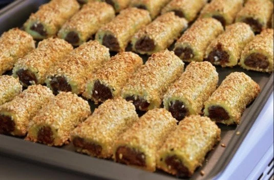 طريقة عمل قرص العجوة بمكونات بسيطة.. المقادير وخطوات التحضير منوعات الاسبوع قرص العجوة.. تبحث الكثير من ربات البيوت عن طريقة عمل قرص العجوة بخطوات