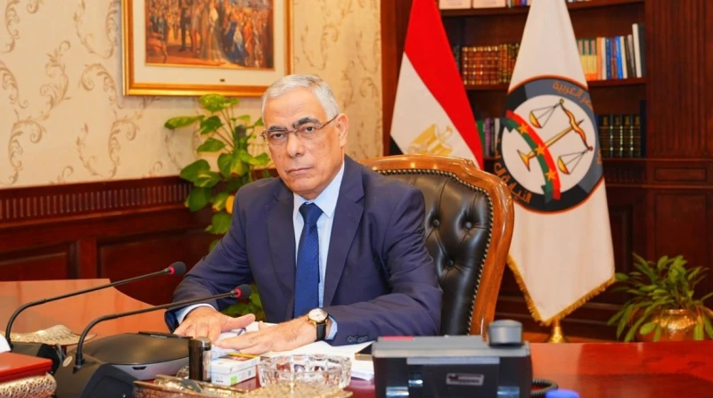 بالأسماء.. حركة المحامين العموم للنيابات أصدر مجلس القضاء الأعلى اليوم، قرارات عدة بشأن تجديد ندب بعض المحامين العموم للنيابات.وافق مجلس القضاء