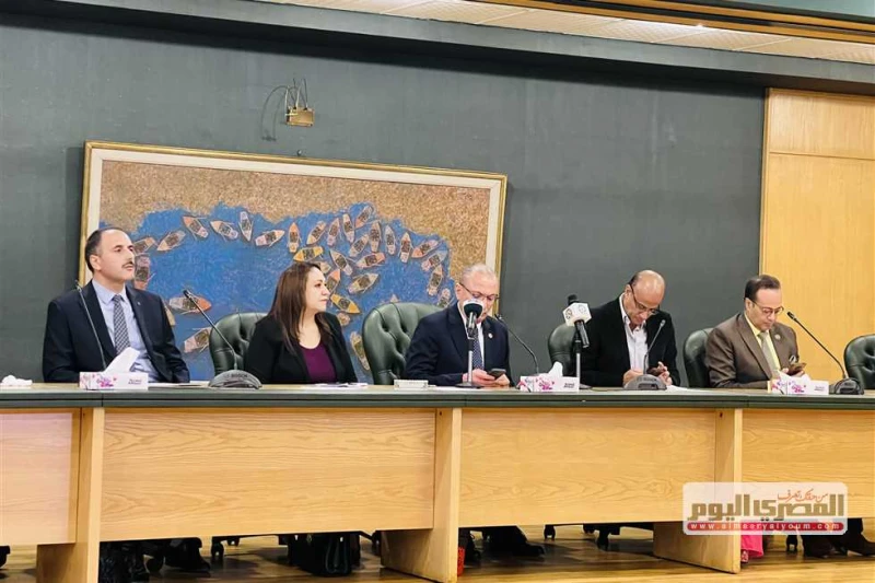 السفير التركي: القاهرة وأنقرة تتفقان في وجهة النظر حول ليبيا وسوريا قال السفير التركي في القاهرة، صالح موطلو شن، إن وجهتي النظر المصرية والتركية