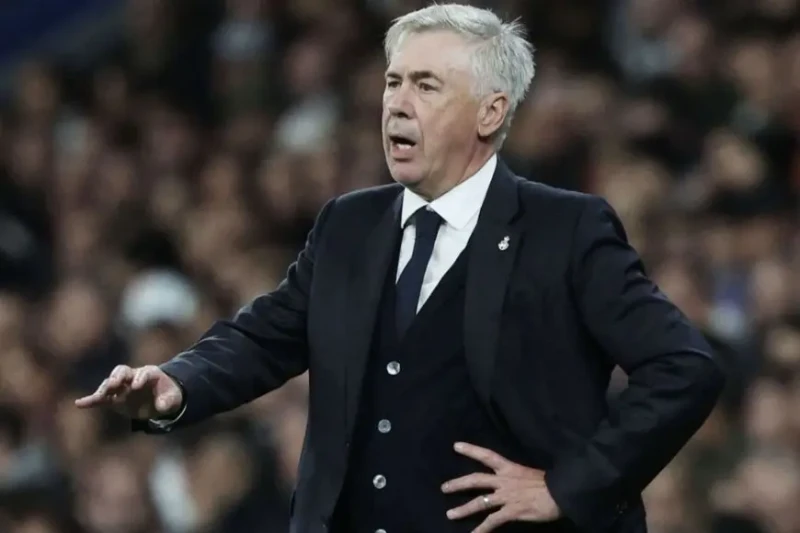 أنشيلوتي بعد الفوز على سوسيداد: لسنا جاهزين بنسبة 100 قال كارلو أنشيلوتي مدرب ريال مدريد إن فريقه ليس جاهزا بنسبة 100 بعد لكنه يتحسن تدريجيا. فاز ريال مدريد خارج ملعبه على ريال سوس