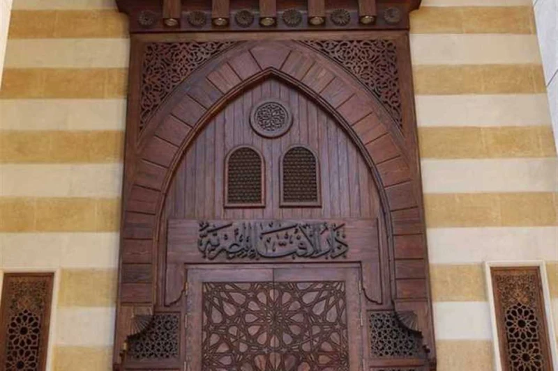 الإفتاء توضح حكم خروج المرأة للعمل للإنفاق على أسرتها نشرت الصفحة الرسمية لدار الإفتاء المصرية على الفيس بوك، توضيح حكم خروج المرأة للعمل للإنفاق على