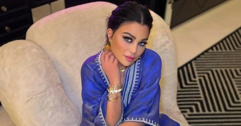 الفن و المشاهير: هيفا وهبي تعبر عن حزنها و تطلب الصلاة للبنان شاركت الفنانة اللبنانية هيفا وهبي مجموعة صور مع متابعيها عبر حسابها الخاص، عبرت من