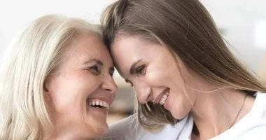 بتهتم بكل اللى يخصك.. 6 علامات هتقولك إن حماتك بتحبك وبتعتبرك زى بنتها المرأة والمنوعات أغلب العرائس المقبلات على الزواج يمكن أن تكون العلاقة بينها