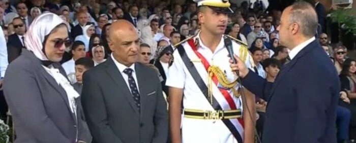 الأول على كلية الشرطة: نعد الرئيس السيسي والمصريين بالحفاظ على الأمنقال الملازم أحمد جهاد الشربيني الأول على دفعة كلية الشرطة 2024، إن مفتاح النجاح