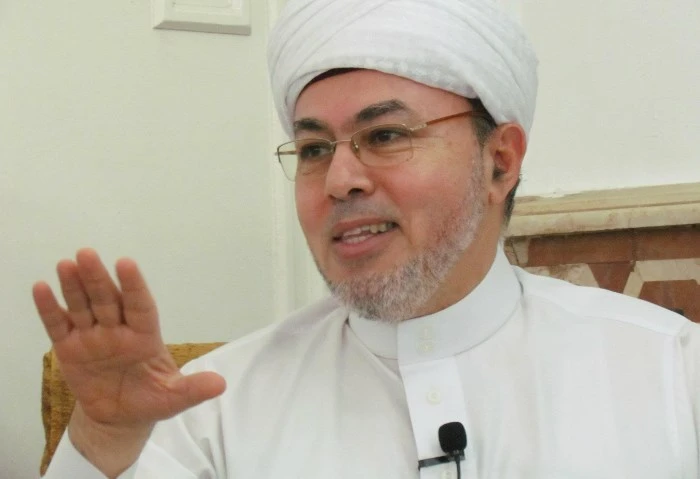 القبض على الشيخ صلاح التيجاني بتهمة التحرش بإحدى السيدات تمكنت الأجهزة الأمنية بوزارة الداخلية، من القبض على الشيخ صلاح الدين التيجاني، وذلك لاتهامه