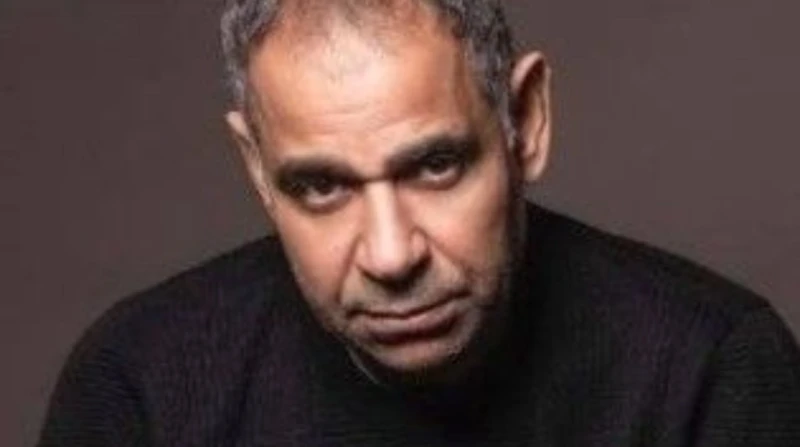 محمود البزاوي يكشف عن مفاجأة خلال تصوير فيلم ساعة ونص كشف الفنان محمود البزاوي، أنه ألف أغنية خلال تصوير مشهد في فيلم ساعة ونص.وكتب محمود البزاوي عبر