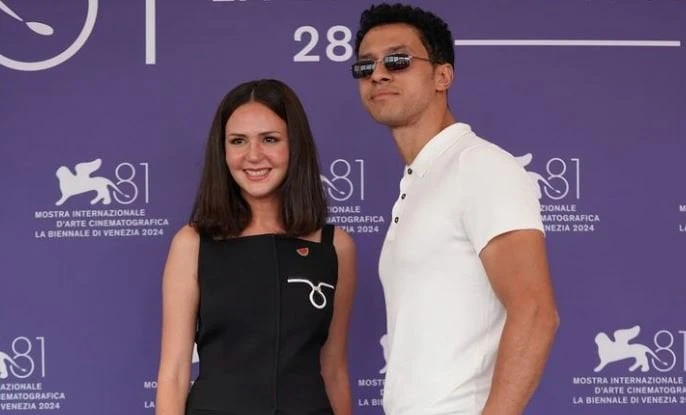 سعيدة بتمثيل مصر.. ركين سعد بعد عرض رحلة البحث عن منفذ لخروج السيد رامبو في فينيسا تعرف على التالي سعيدة بتمثيل مصر.. ركين سعد بعد عرض رحلة البحث عن