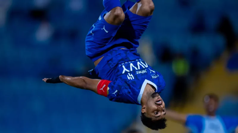 -هو الأسطورة الأوحد.. كلمات تاريخية من الشيخ عن سالم الدوسري عقب كلاسيكو الهلال والاتحاد .. الرئيسية كرة سعودية هو الأسطورة الأوحد.. كلمات تاريخية من الشيخ عن سالم الدوسري عقب كلاس