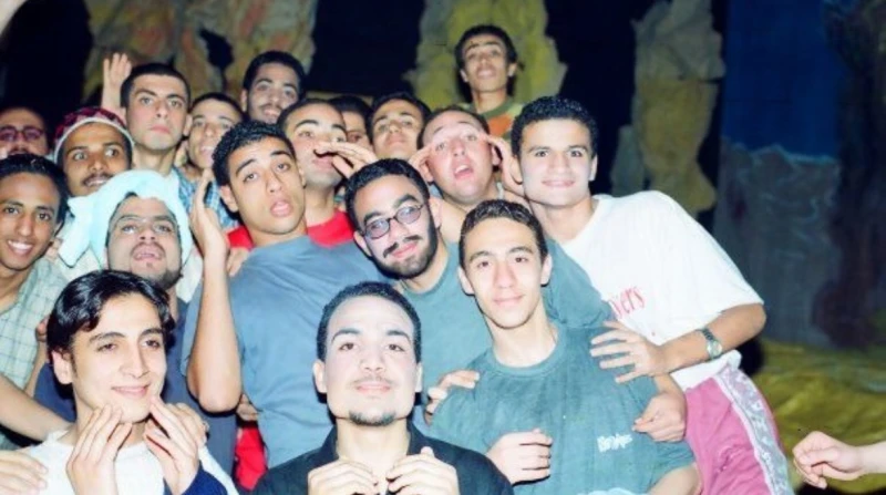 صور نادرة.. نجوم السينما والدراما قبل 23 عاما يميل الجمهور بشكل كبير للفنانين الذين حاربوا كثيرا من أجل فنهم، وكان لديهم الكثير من الصبر في بداياتهم من أجل الوصول للشهرة والنجومية.