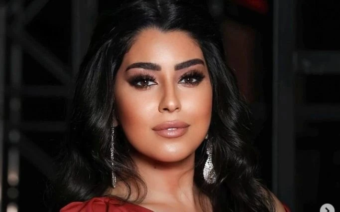 بعد تعاونها مع طليقها.. أيتن عامر تتصدر التريند بسبب بناقص تعرف على التالي بعد تعاونها مع طليقها.. أيتن عامر تتصدر ال تريند بسبب بناقص، استحوذت الفنانة أيتن عامر على اهتمام قطاع كب