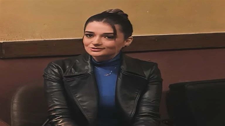 فنون: ملك أحمد زاهر تنشر صور من كواليس مسلسل أزمة نسب 03:03 م الخميس 19 سبتمبر 2024 كتبت- سهيلة أسامة: شاركت الفنانة الشابة ملك أحمد زاهر، متابعيها،