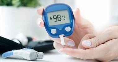 ماذا يحدث لمريض السكر عند التوقف عن تناول الخبز؟ صحة وطب الخبز مكون أساسي حاضر على مائدة كل منا، ولكن السر يكمن فى نوعية الخبز الذي نتناوله ونختاره،