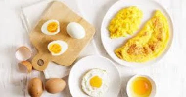 تعرف على فوائد البيض فى تحسين الذاكرة وصحة الدماغ صحة وطب يعد ضعف الإدراك أحد الأعراض الشائعة للشيخوخة، ويحدث ذلك لمعظم الناس، سواء كان ضعف الذاكرة أو نوبات الارتباك، ويمكن أن يساع