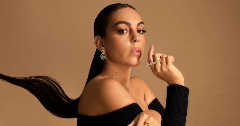 جورجينا رودريغيز بأنوثة طاغية في أحدث إطلالة لها على السجادة الحمراء تعرف على التالي جورجينا رودريغيز بأنوثة طاغية في أحدث إطلالة لها على السجادة