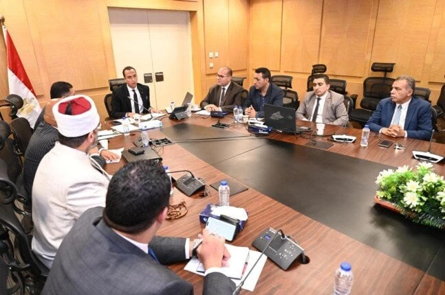 اللجنة العليا للأسر البديلة الكافلة تبحث طلبات وتظلمات الأسر الراغبة في كفالة أطفالعقدت اللجنة العليا للأسر البديلة الكافلة اجتماعها بوزارة التضامن