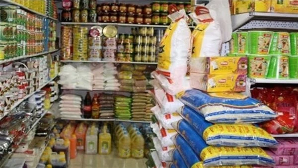 الدقيق ب18 جنيها.. أسعار السلع والخضراوات والفاكهة بالمجمعات الاستهلاكية اليومشهدت أسعار السلع الغذائية الأساسية في منافذ المجمعات الاستهلاكية التابعة لوزارة التموين والتجارة الداخ