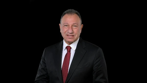 الحكم على مذيع برنامج رياضي شهير بتهمة سب الخطيب 28 سبتمبر حجزت المحكمة الاقتصادية، محاكمة المذيع أحمد جمال مقدم برنامج زملكاوي بتهمة سب وقذف الخطيب لجلسة 28 سبتمبر للنطق بالحكم.وك