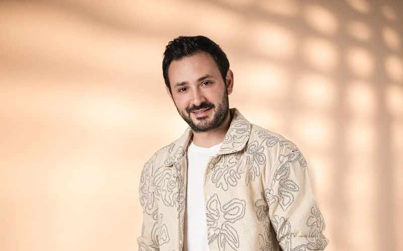 هادي ضو نجاح حفلات الصيف في لبنان وجولة أميركية قريبا. يستعد الفنان اللبناني، هادي ضو، لجولة فنية أميركية، يزور خلالها عدة ولايات لإحياء سلسلة حفلات يلتقي خلالها الجالية العربية. و