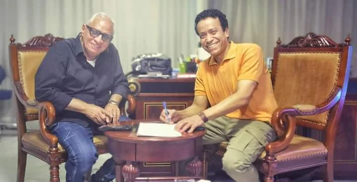 سامح حسين يعود إلى الدراما التلفزيونية بمسلسل برمودا.. رمضان 2025 أعلن الفنان سامح حسين عبر حسابه الشخصي بموقع التواصل الاجتماعي الفيسبوك عن تعاقده