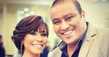 فن: صلح شيرين عبد الوهاب وشقيقها محمد.. والأخير يرد: انتى تاج راسى قبل محمد عبد الوهاب اعتذار شقيقته المطربة شيرين عبد الوهاب، وذلك بعد رسالة اعتذار