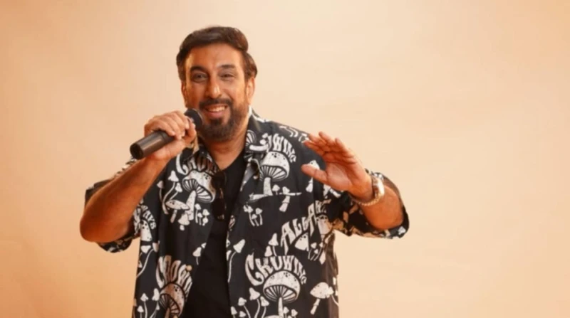 حسام حسني يكشف كواليس لولاش في عمر أفندي (خاص) تصدرت أغنية لولاش للمطرب حسام حسني، تريند جوجل مصر خلال الأيام الماضية، بعد إعادة تقديمها من جديد