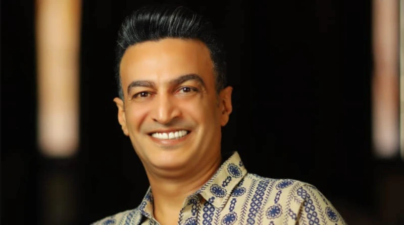 سمسم شهاب: أنا سبب شهرة محمد رمضان فتح الفنان سمسم شهاب، خزائن أسراره، كاشفا العديد من التفاصيل عن الفنان محمد رمضان، وزوجته الراحلة، وأعماله المقبلة.وقال شهاب، في تصريحات خاصة لاف