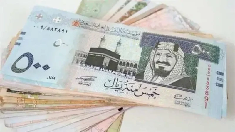 آخر تحركات سعر الريال مقابل الجنيه المصري والعملات العربية اليوم الخميس 199شهد سعر الريال السعودي مقابل الجنيه المصري اليوم الخميس 19-9- 2024، حيث