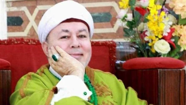 بكفالة 50 ألف جنيه.. إخلاء سبيل الشيخ صلاح الدين التيجاني على ذمة التحقيقات أخلت جهات التحقيق بنيابة شمال الجيزة، سبيل صلاح التيجاني على ذمة