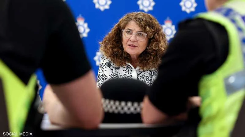 خلال مؤتمر مكافحة الجريمة.. سرقة حقيبة وزيرة شرطة بريطانيا أخبار منوعة وطرائف صرح مسؤول حكومي، الخميس، بأن حقيبة ديانا جونسون الوزيرة البريطانية المسؤولة عن الشرطة ومكافحة الجريمة