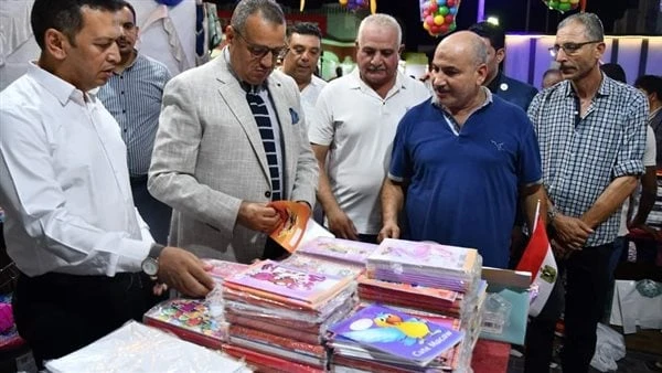 مع ثالث أيام معرض أهلا مدارس ..غرفة القاهرة ترصد التخفيضات وجودة السلعقال أيمن العشري رئيس غرفة القاهرة التجارية إنه مع اليوم الثالث لانطلاق معرض