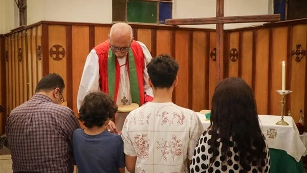 رئيس الكنيسة الأسقفية يترأس خدمة القداس الإلهي بالكاتدرائية الأسقفية .. صورترأس رئيس الأساقفة الدكتور سامي فوزي، رئيس أساقفة إقليم الإسكندرية للكنيسة