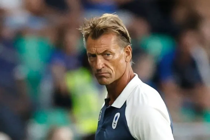 هيرفي رونار يتكتم بشأن عودة محتملة لتدريب المنتخب السعودي تجنب المدرب الفرنسي هيرفي رينارد الإجابة على الأسئلة المتعلقة بعودته مدربا للمنتخب