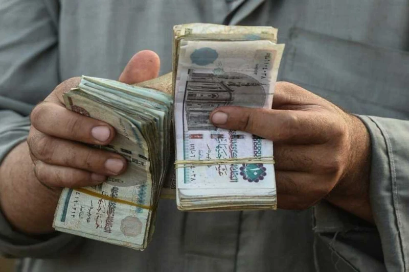 خلال ساعات.. صرف مرتبات شهر سبتمبر 2024 بعد قرار وزارة المالية الجديد (احسب قبضك) تستعد وزارة المالية لصرف مرتبات شهر سبتمبر 2024 خلال الساعات