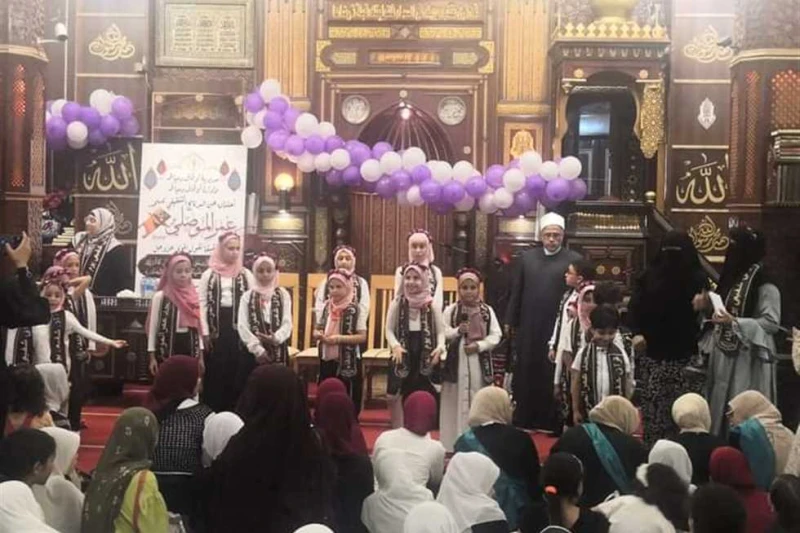 مدير أوقاف دمياط يشهد تكريم المشاركين في النشاط الصيفي بمبادرة حق الطفل شهد الشيخ محمد محمد عبدالفتاح سلامه وكيل وزارة الأوقاف بدمياط، حفل تكريم