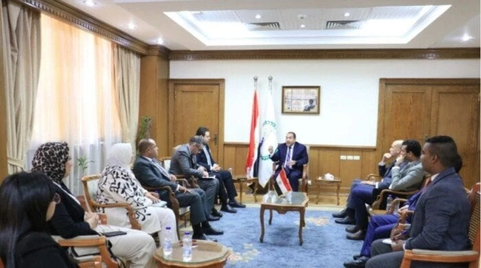 حزب العدل يناقش ملف الإصلاح الإداري مع الجهاز المركزي للتنظيم والإدارةالتقى وفد من حزب العدل، اليوم، الدكتور صالح الشيخ رئيس الجهاز المركزي للتنظيم