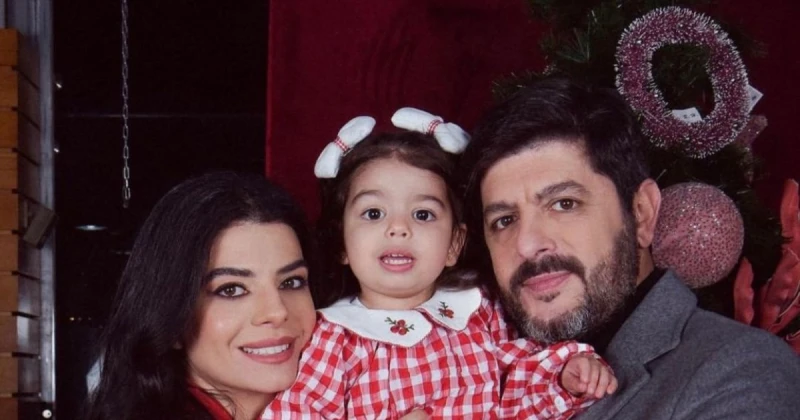 زوجة طوني عيسى تترك إبنتها وحدها أمام الكاميرا.. وهذا ما فعلته! تعرف على التالي زوجة طوني عيسى تترك إبنتها وحدها أمام الكاميرا.. وهذا ما فعلته!،