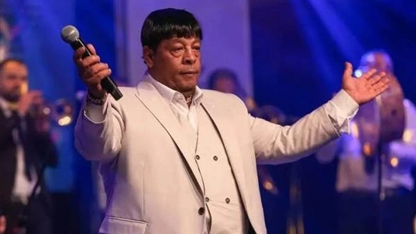 نجوم الفن: عبد الباسط حمودة يكشف عن الصعوبات في حياته الفنية وأول أجر له تحدث المطرب الشعبي عبد الباسط حمودة عن بدايته الفنية وأنه بدأ من الصفر وشق طريقه بصعوبة نحو النجاح، وبفضل م