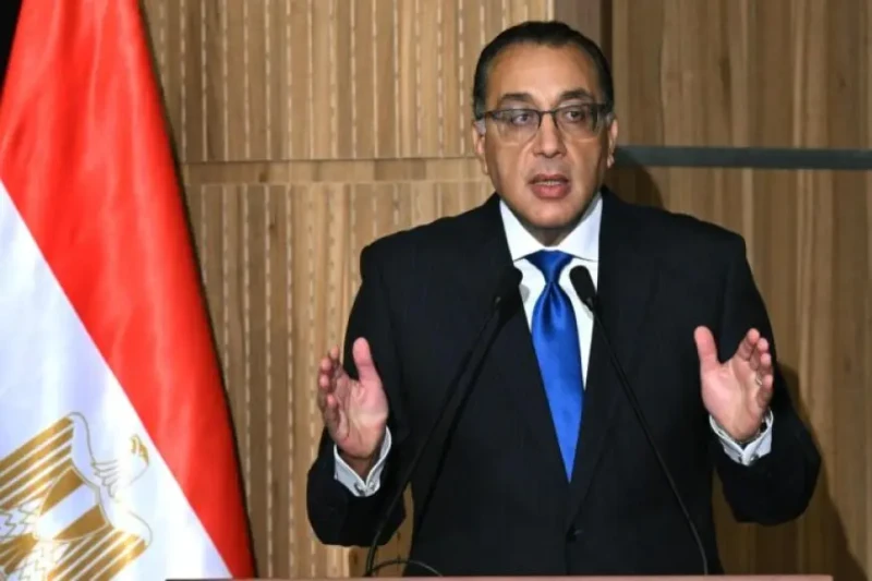 رئيس الوزراء يدعو المواطنين للتأمل في اسم مبادرة بداية جديدة لبناء الإنسان قام د. مصطفى مدبولي، رئيس الوزراء، بدعوة جميع المواطنين للتفكير في اسم