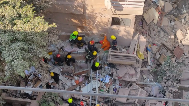 القبض على مالك عقار أرض الجولف المنهار وتفاصيل 16ساعة بحث عن الضحايا عقب سماع صراخ تحت الانقاضألقت الأجهزة الأمنية في القاهرة القبض على مالك عقار أرض