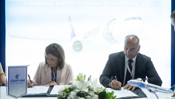 معرض العلمين الدولي.. مصر للطيران توقع عقد خدمات أرضية مع التركيةشهدت فعاليات معرض مصر الدولي للطيران والفضاء 2024 بالعلمين الجديدة، توقيع شركة