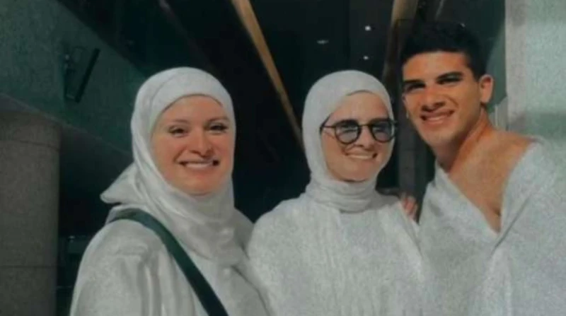 بعد حادثها وابنتها.. من هم أبناء الإعلامية لمياء فهمي؟ نشرت الإعلامية لمياء فهمي صورة لسيارتها عقب تعرضها لحادث سير مروع، ما أصاب جمهورها ومتابعيها بحالة من الصدمة، وحاولوا الاطمئن